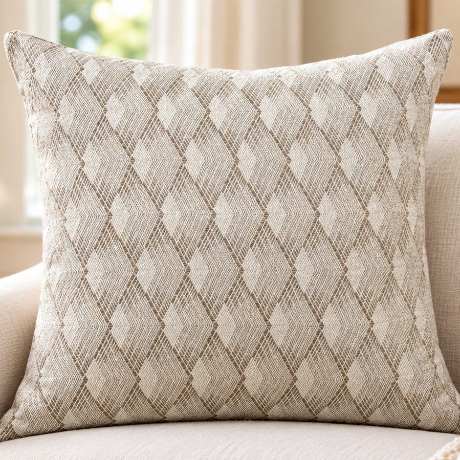 Timeless Diamond Weave